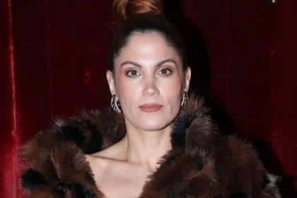 Η Μαίρη Συνατσάκη για τις δυσκολίες της καθημερινότητας: Είμαι πάντα κουρέλι και τρώω ό,τι βλακεία υπάρχει