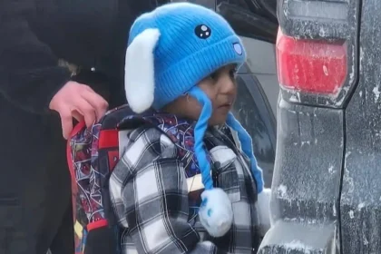 Μινεσότα: Προκαλεί ο Τζέι Ντι Βανς για τη σύλληψη του 5χρονου από την ICE – «Να τον αφήσουν να πεθάνει από το κρύο;»