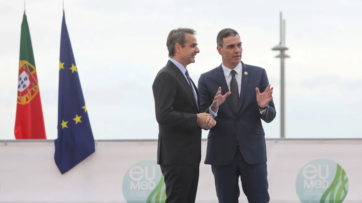 Στην Ισπανία τη Δευτέρα ο Μητσοτάκης, θα συναντηθεί με τον Σάντσεθ και τον βασιλιά Φελίπε