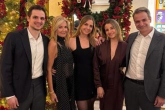 Οι ευχές του Κυριάκου Μητσοτάκη για το 2026: Καλή χρονιά και πίστη ότι μπορούμε να πάμε μπροστά