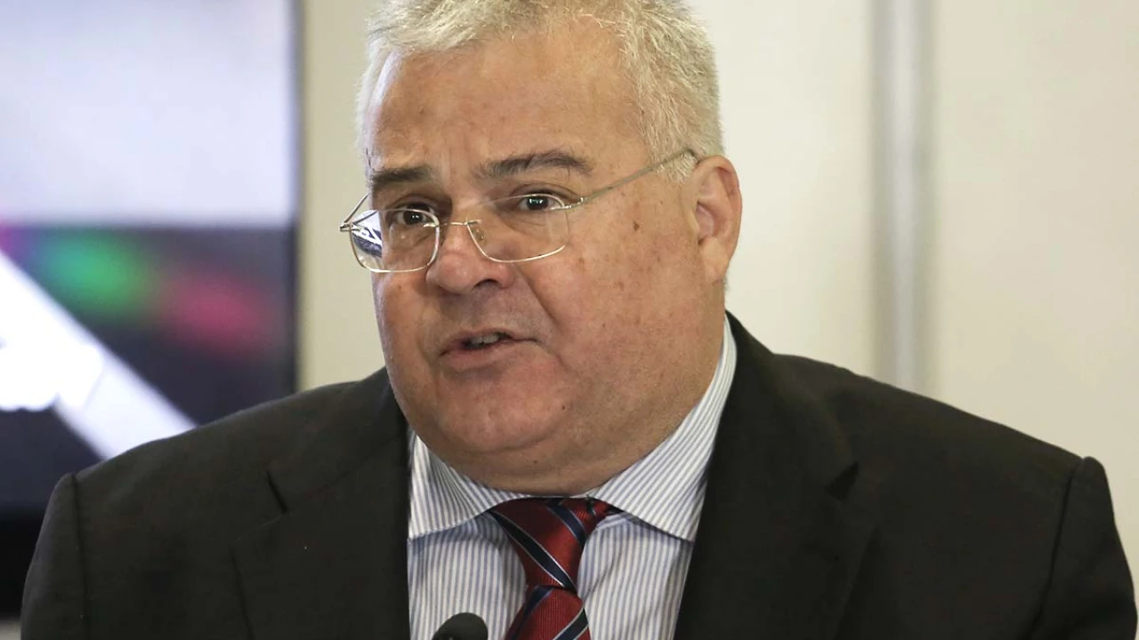 Οι δύο «Δύσεις»