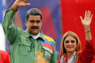Βενεζουέλα: Βαρύτατες κατηγορίες κατά του Μαδούρο και της συζύγου του μετά τη σύλληψή τους - Διώκονται για ναρκοτρομοκρατία και όπλα κατά των ΗΠΑ