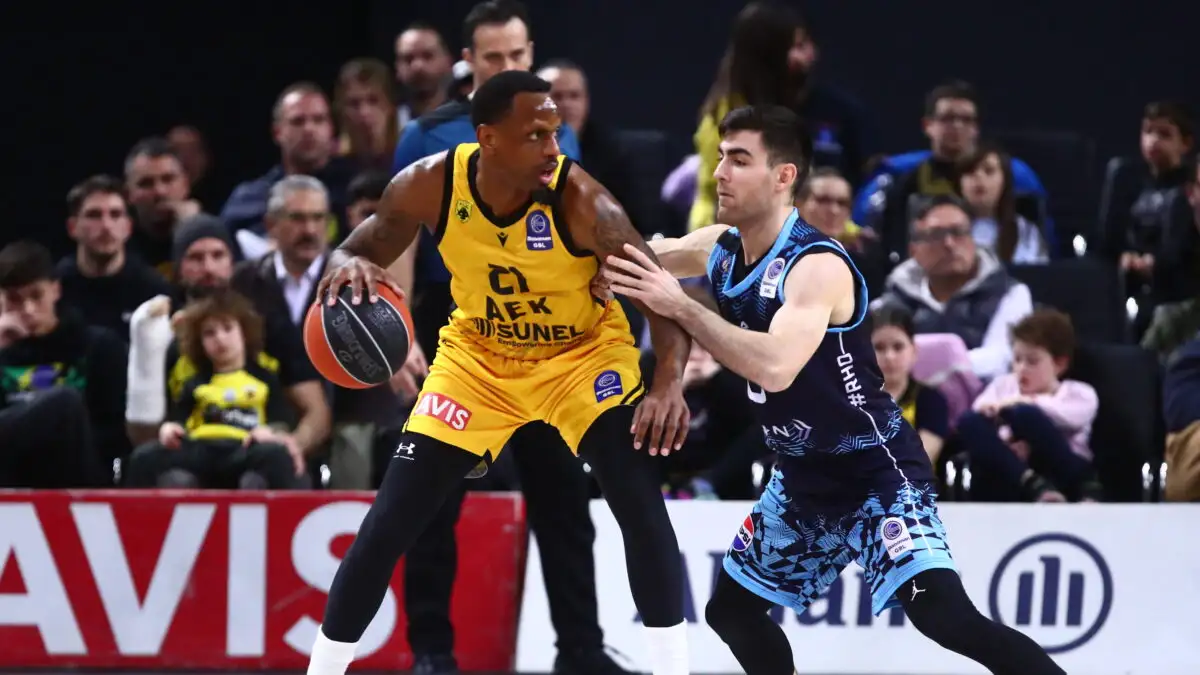 ΑΕΚ – Κολοσσός Ρόδου 96-83: Μπράουν και Νάναλι έδωσαν τη νίκη στην Ένωση