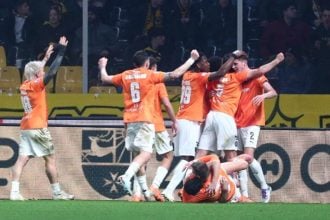 Μέγας ΟΦΗ ξέρανε την ΑΕΚ μέσα στο σπίτι της και πέρασε στα ημιτελικά του Κυπέλλου!