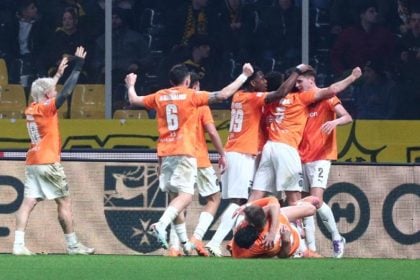 Μέγας ΟΦΗ ξέρανε την ΑΕΚ μέσα στο σπίτι της και πέρασε στα ημιτελικά του Κυπέλλου!