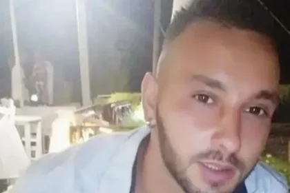 ΕΚΤΑΚΤΟ - Πάτρα: Παραδόθηκαν οι τρεις από τους εννέα που κατηγορούνται για το θάνατο του 30χρονου Κώστα στο "Αβαντάζ"