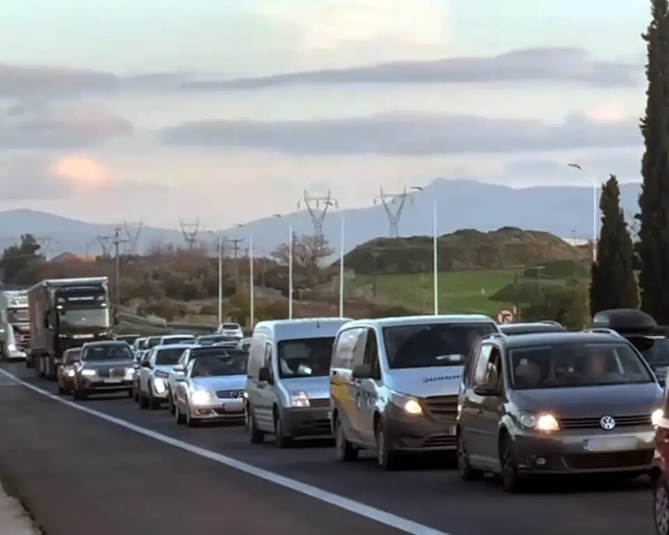 Αγρότες: Χωρίς μπλόκο στο Αγγελόκαστρο - Kανονικά η κυκλοφορία