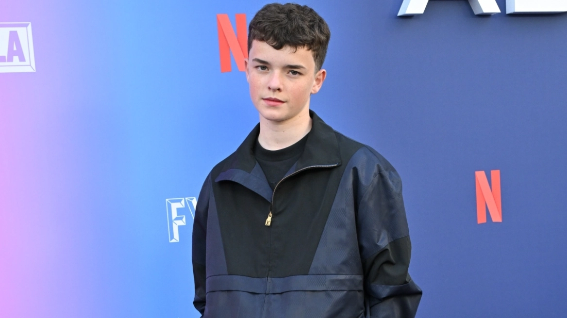 Ο Όουεν Κούπερ εξήγησε πως διαχειρίστηκε την επιτυχία που γνώρισε από το Adolescence: Έχω υπέροχους ανθρώπους γύρω μου