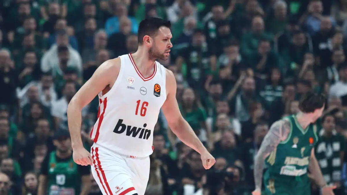 Κώστας Παπανικολάου: «Ποτέ δεν μου άρεσαν οι ταμπέλες ηγέτης και αρχηγός»