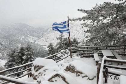 Καιρός: Έρχεται ψυχρή εισβολή - 10°C κάτω ο υδράργυρος, θυελλώδεις άνεμοι στο Ιόνιο
