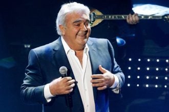 Πασχάλης Τερζής: Στο νοσοκομείο με αναπνευστικά προβλήματα