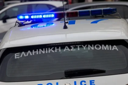Ηράκλειο: 39χρονος κυνήγησε μητέρα και παιδί με τσεκούρι – «Είχα εντολή από μία φωνή να σκοτώσω»