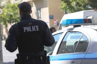 ΣΟΚ: Δασκάλα συνελήφθη με την κατηγορία ότι φίμωσε μαθητή με μονωτική ταινία και έδωσε εντολή να τον δέσουν