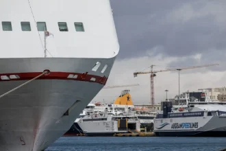Ακυρώνονται δρομολόγια πλοίων στον Πειραιά χωρίς να υπάρχει απαγορευτικό - Με τις ακτοπλοϊκές καλούνται να επικοινωνούν οι επιβάτες