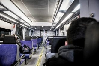 Πάτρα: Αναστάτωση σε συρμό του Προαστιακού - Άνδρας παρενόχλησε σεξουαλικά ανήλικο κορίτσι, συνελήφθη από την ΕΛ.ΑΣ