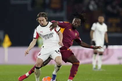 Ρόμα – Μίλαν 1-1: Ισοπαλία με κερδισμένη την Ίντερ στην κορυφή της Serie A
