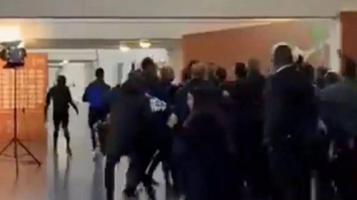 Απίθανο σκηνικό στο Copa Africa: Οι παίκτες της Αλγερίας κυνήγησαν το διαιτητή στα αποδυτήρια