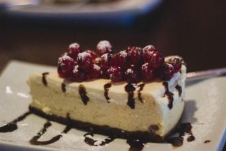 Ποιοι γιορτάζουν σήμερα 28 Ιανουαρίου