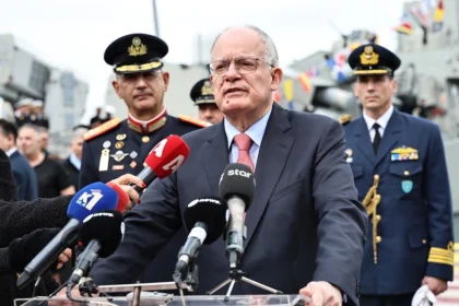 Τασούλας μετά τον αγιασμό των υδάτων στον Πειραιά: Φως και αλήθεια ως οδηγός προσωπικής και συλλογικής αναγέννησης