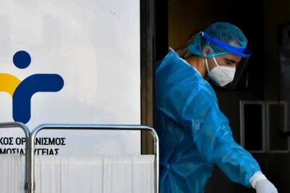 ΕΟΔΥ: Eπτά θάνατοι από γρίπη και έξι από κορονοϊό από 12 έως 18 Ιανουαρίου