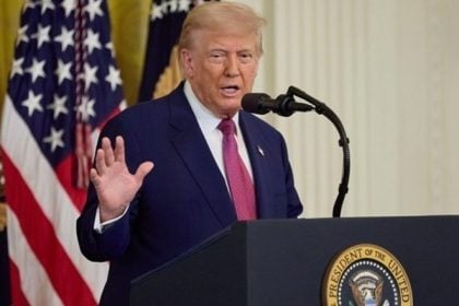 Τραμπ: «H Βενεζουέλα θα παραδώσει ως και 50 εκατ. βαρέλια πετρελαίου στις ΗΠΑ»