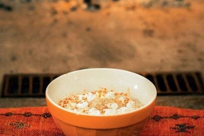 Τραχανάς με γάλα, τυρί και πάπρικα 