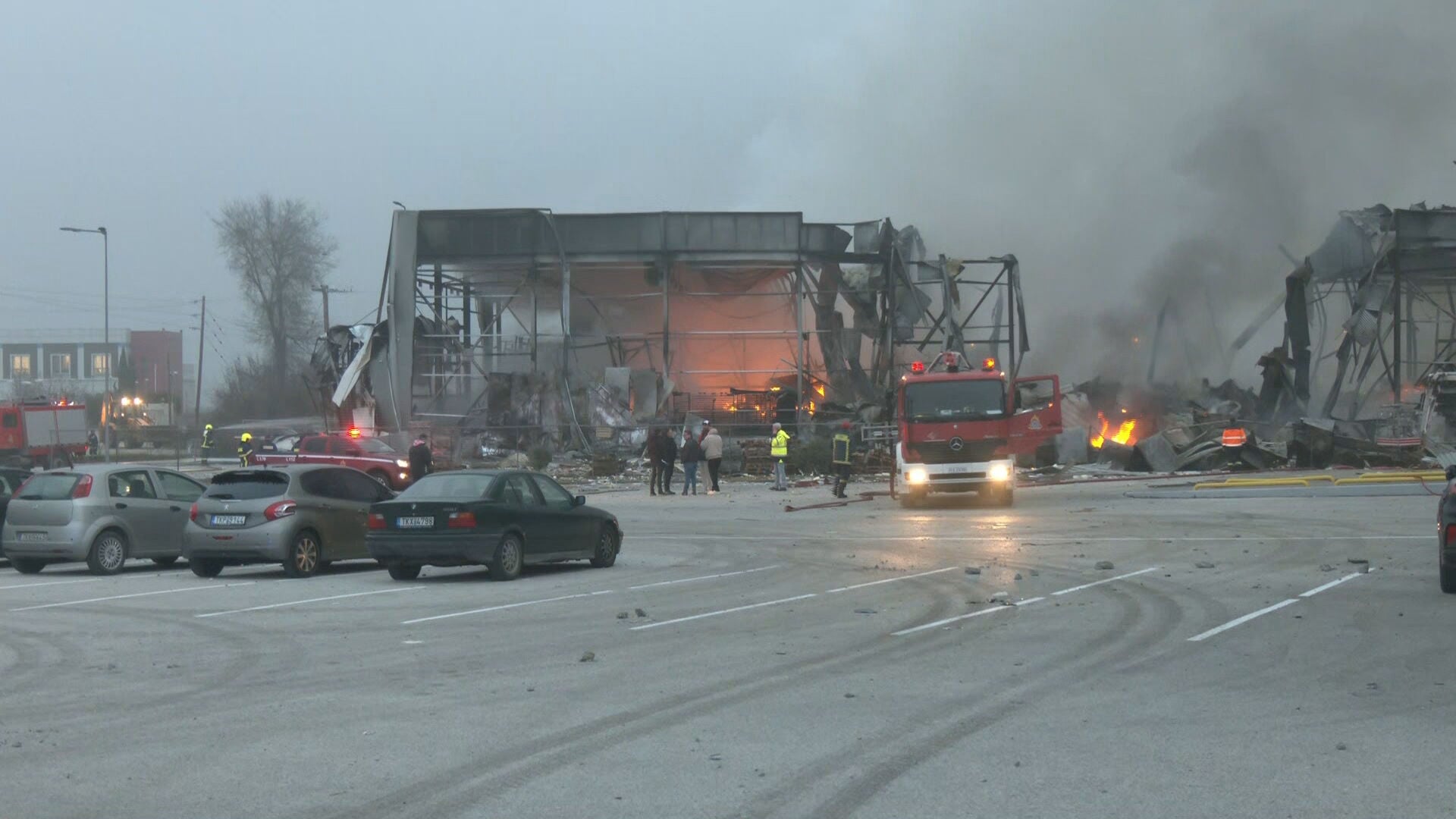 Τραγωδία στα Τρίκαλα: «Το ωστικό κύμα από την έκρηξη στη Βιολάντα ήταν τεράστιο, σώθηκαν όσοι ήταν κοντά στην έξοδο» 