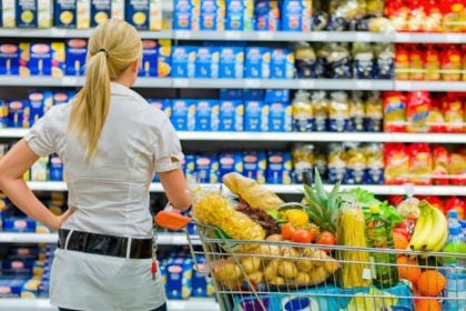 ΕΚΤ: Επιμένει ο πληθωρισμός στα τρόφιμα – Πού οφείλονται οι αυξήσεις στις τιμές