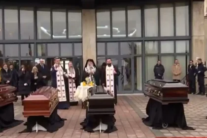 Οδύνη στο αεροδρόμιο της Τιμισοάρα για τις σορούς των 7 οπαδών του ΠΑΟΚ