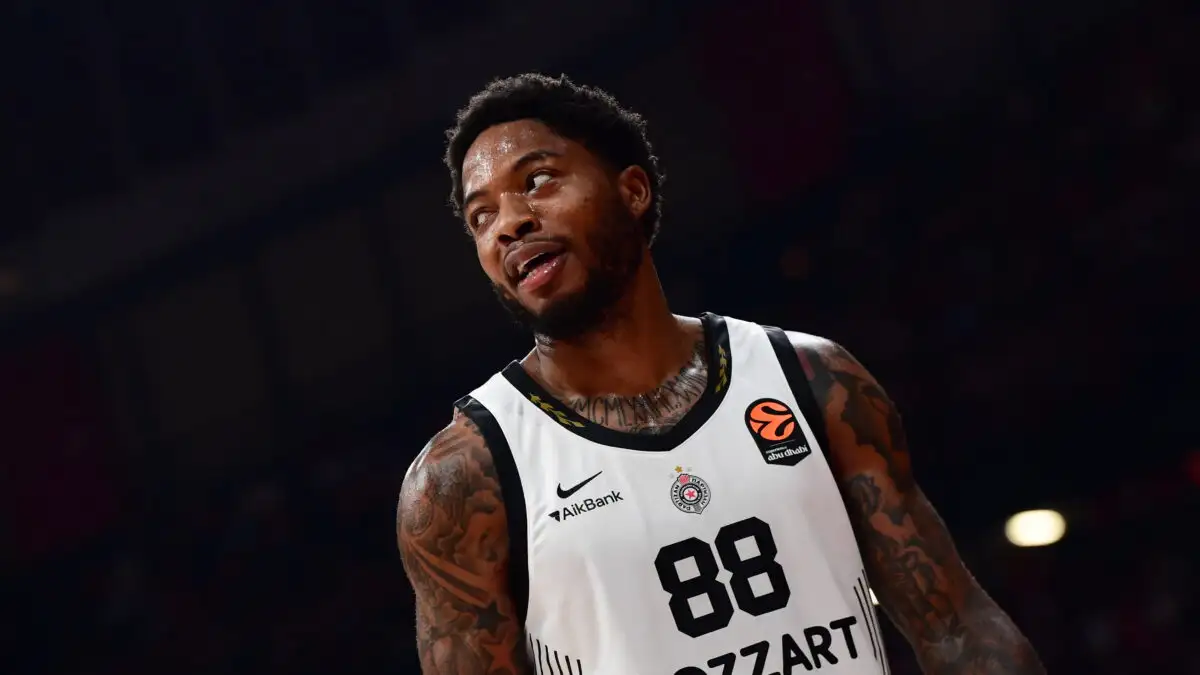 Τέλος ο Ταϊρίκ Τζόουνς από την Παρτιζάν, ανακοινώνεται από τον Ολυμπιακό