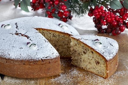 Η Ελληνική Ένωση Έρευνας και Διάσωσης Εθελοντών Αττικής κόβει Βασιλόπιτα