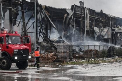 «Πολύμηνη διαρροή προπανίου οδήγησε στην έκρηξη»: Η ενημέρωση της Πυροσβεστικής για το τραγικό συμβάν στο εργοστάσιο της Βιολάντα