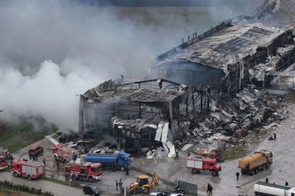 Τραγωδία στη «Βιολάντα»: Ενώπιον του εισαγγελέα οι 3 συλληφθέντες για την έκρηξη με τις 5 νεκρές εργαζόμενες