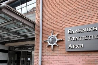 ΕΛΣΤΑΤ: Υποχώρησε στο 8,2% το ποσοστό της ανεργίας στη χώρα τον Νοέμβριο του 2025