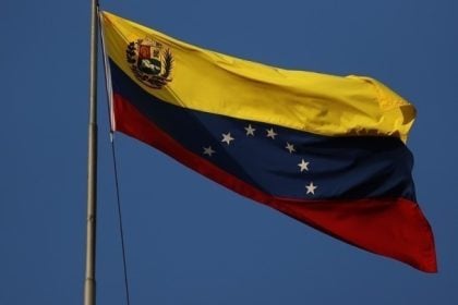 Βενεζουέλα: Ο υπουργός Άμυνας καλεί τους πολίτες να επανέλθουν τις συνήθεις δραστηριότητές τους