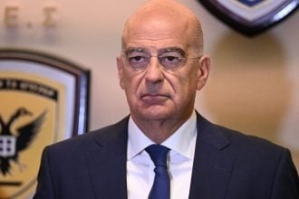 Ν. Δένδιας: Αποχαιρετάμε με θλίψη τον πρώην υπουργό και αντιναύαρχο ε.α. του Πολεμικού Ναυτικού, Αλ. Παπαδόγγονα