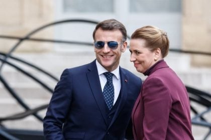 Μακρόν: Η Γαλλία τάσσεται υπέρ της εδαφικής ακεραιότητας και της ανεξαρτησίας της Δανίας και της Γροιλανδίας