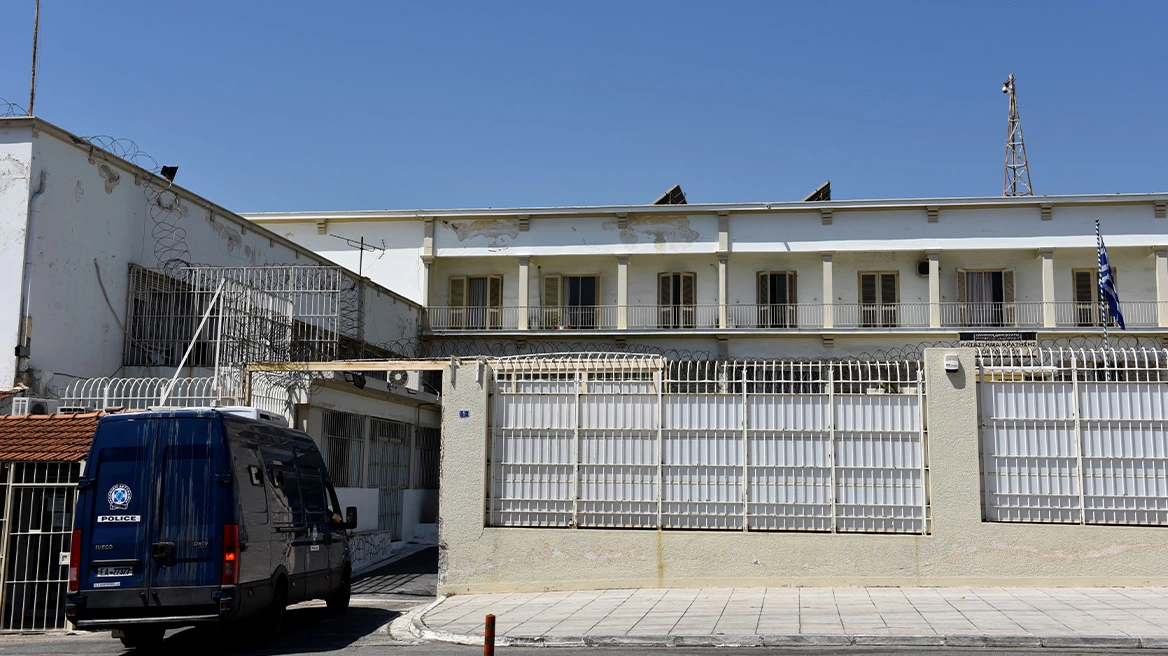 Δολοφόνησαν βαρυποινίτη μέσα στις φυλακές Κορυδαλλού