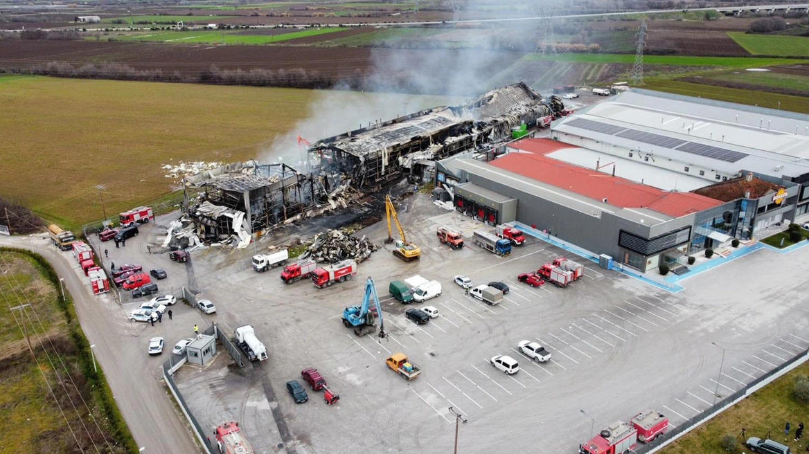 Ελεύθεροι ο ιδιοκτήτης και τα δύο στελέχη της "Βιολάντα" μέχρι να συμπληρωθεί η δικογραφία, κατέθεταν επί τέσσερις ώρες στον εισαγγελέα