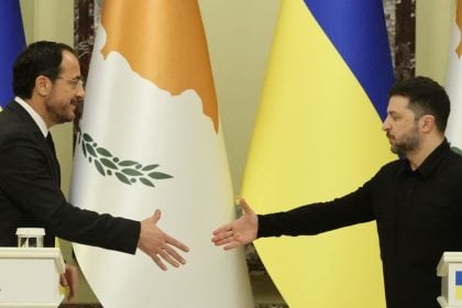 Στην Κύπρο ο Ζελένσκι – Θα συναντηθεί με Χριστοδουλίδη