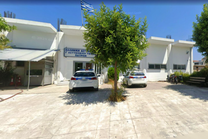 Πάτρα: Έριξε αυγά σε Αστυνομικό Τμήμα και περιπολικό - Συνελήφθη επί τόπου