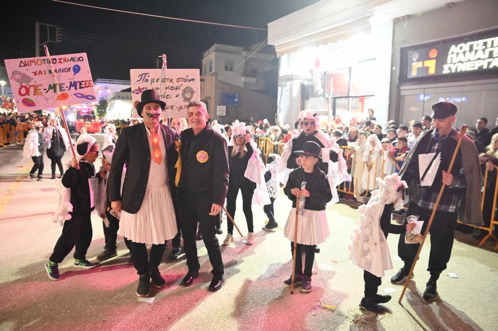 Με φαντασμαγορικό τρόπο έπεσε η αυλαία του Αχαγιώτικου Καρναβαλιού 2026 (ΦΩΤΟ)