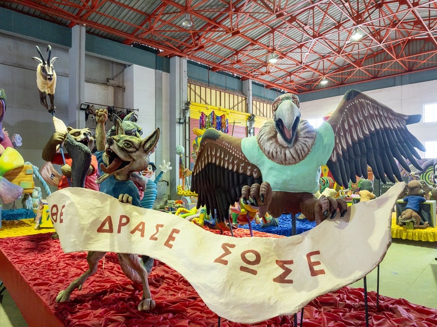 Πάτρα: Περίπου 20.000 μικροί καρναβαλιστές ετοιμάζονται για το φινάλε - Τα άρματα και η σειρά παρέλασης της Κυριακής