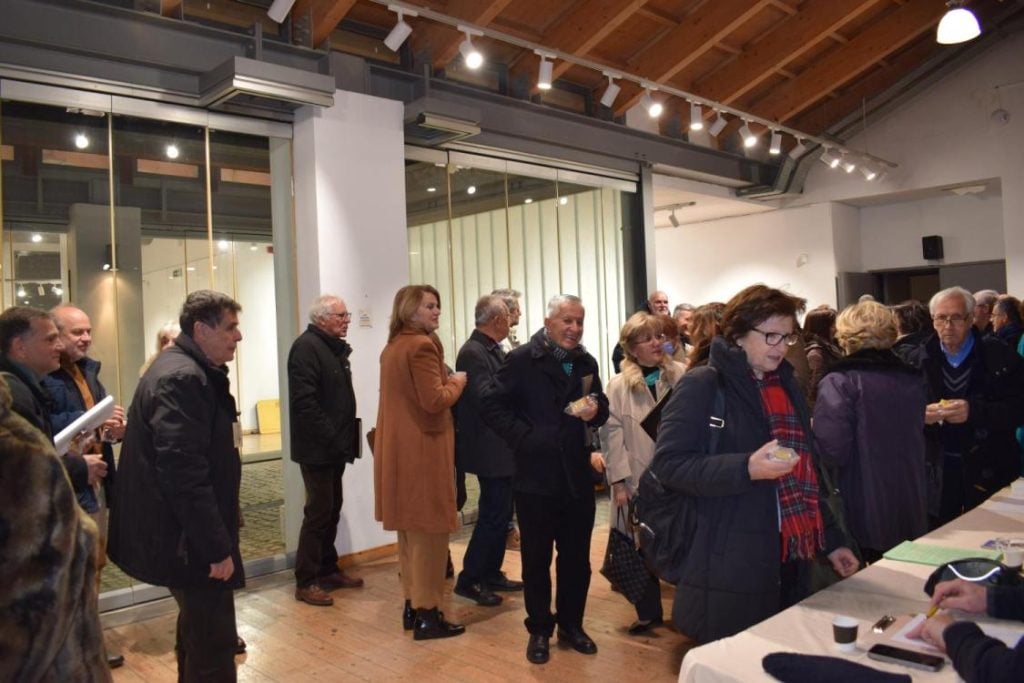 Παρουσία πλήθους φίλων η Κοινο_Τοπία έκοψε την πίτα της (ΦΩΤΟ)