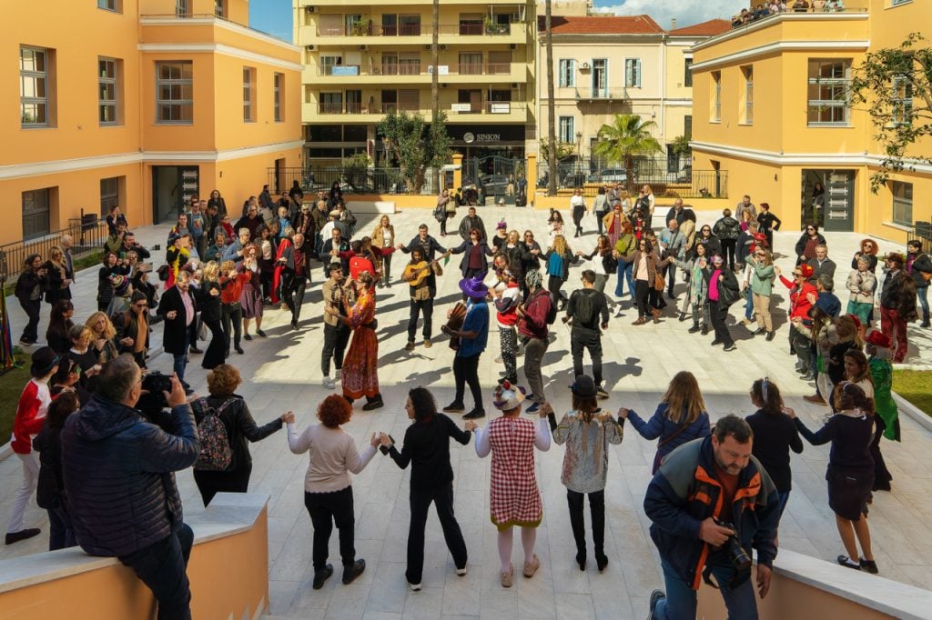 Ολοήμερο παραδοσιακό ξεφάντωμα την Τσικνοπέμπτη στην Καρναβαλική Πάτρα - Όλες οι εκδηλώσεις