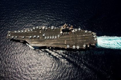 «Αποδεκτή πρόταση» αναμένει από το Ιράν ο Τραμπ – Iσορροπία τρόμου στα Στενά του Ορμούζ