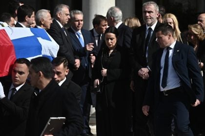 Η Ελλάδα αποχαιρέτισε την Ελένη Γλύκατζη-Αρβελέρ (ΦΩΤΟ)