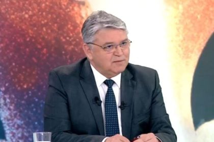 Δημήτρης Νατσιός: «Μετά χαράς θα δεχόμασταν την Μαρία Καρυστιανού στη Νίκη» - Τι είπε για ελληνοτουρκικά, θρησκεία & τις κόντρες στη Βουλή
