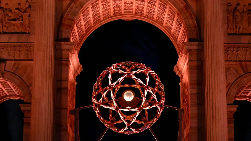 Λαμπερή η τελετή Έναρξης των χειμερινών Ολυμπιακών Αγώνων στην Ιταλία - ΦΩΤΟ