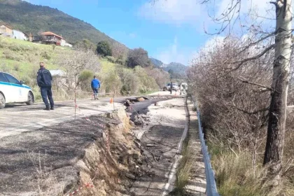 Άγνωστο πότε θα ανοίξει ξανά η Πατρών - Τριπόλεως